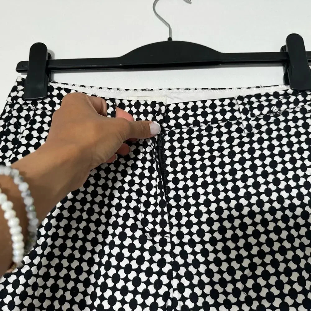 H&M Geometric Pattern Women Pants Sz 4- black and white - Picture 2 of 10